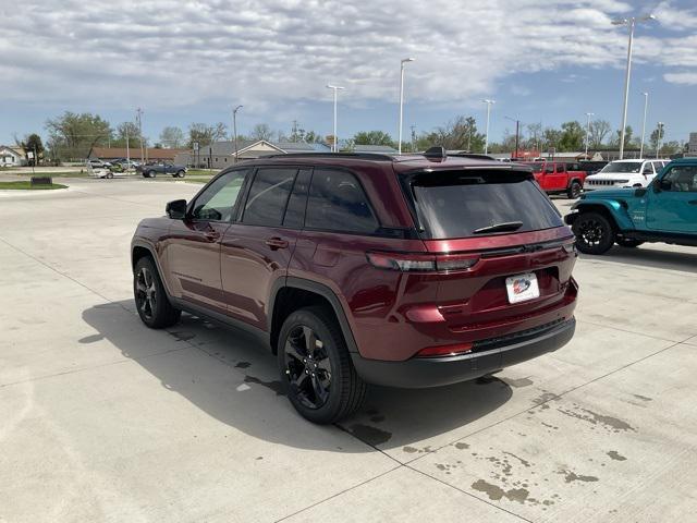 new 2024 Jeep Grand Cherokee car, priced at $44,897