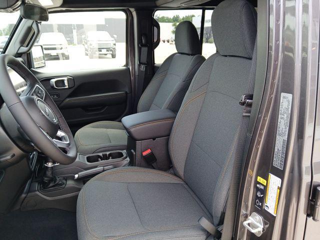 new 2025 Jeep Wrangler car, priced at $47,976