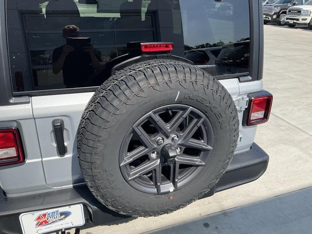 new 2024 Jeep Wrangler car, priced at $48,613