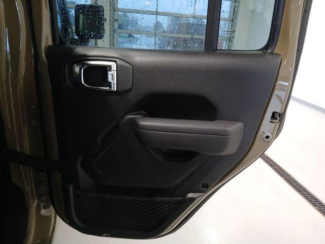 new 2026 Jeep Wrangler car, priced at $48,585