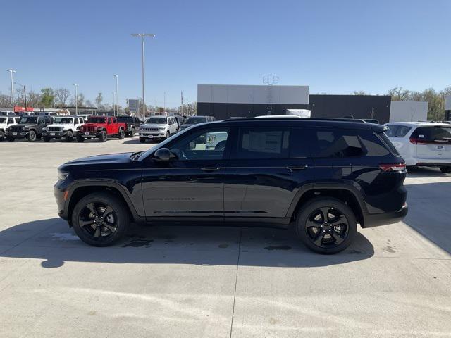 new 2024 Jeep Grand Cherokee L car, priced at $50,722