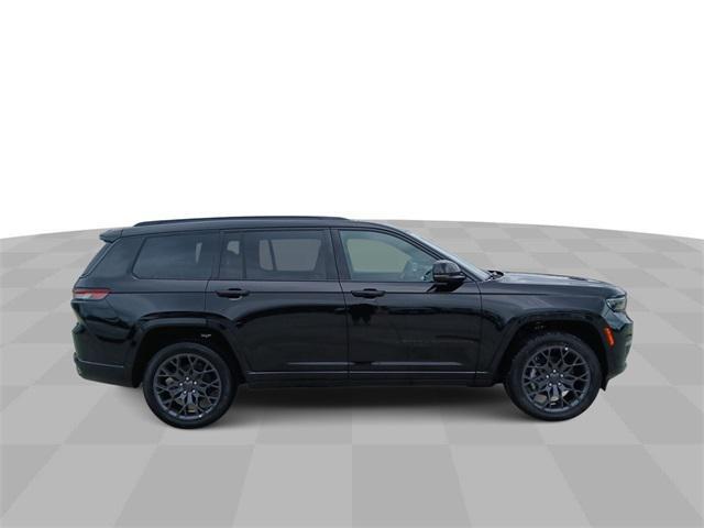 new 2024 Jeep Grand Cherokee L car, priced at $61,225