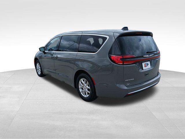 new 2025 Chrysler Pacifica car, priced at $43,113