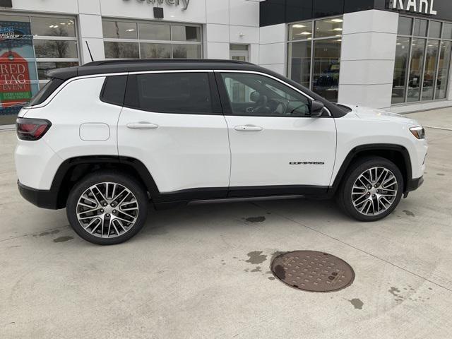 new 2024 Jeep Compass car, priced at $44,003