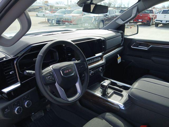 new 2025 GMC Sierra 1500 car, priced at $56,015