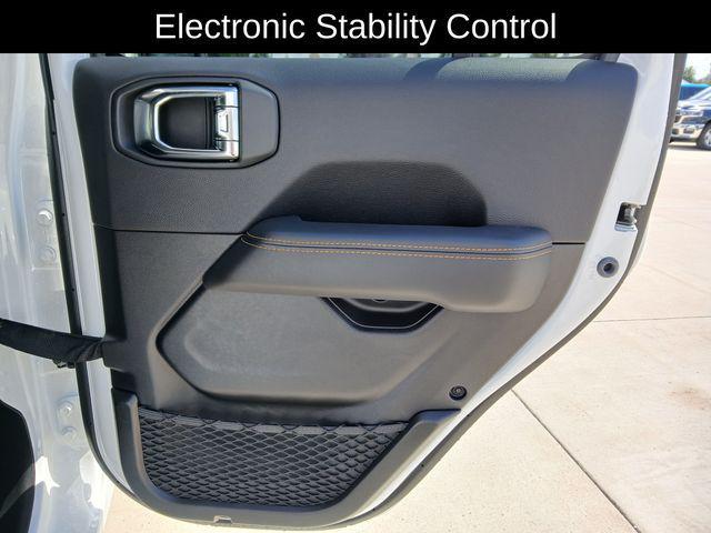 new 2025 Jeep Wrangler car, priced at $54,520