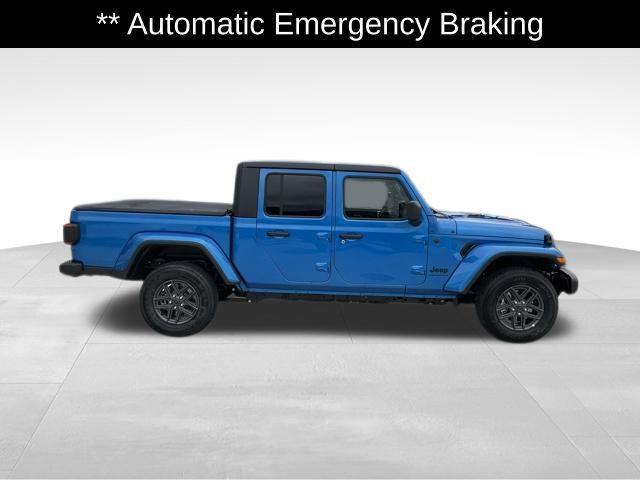 new 2024 Jeep Gladiator car, priced at $44,477