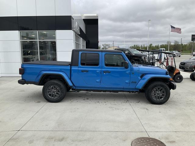 new 2024 Jeep Gladiator car, priced at $46,476