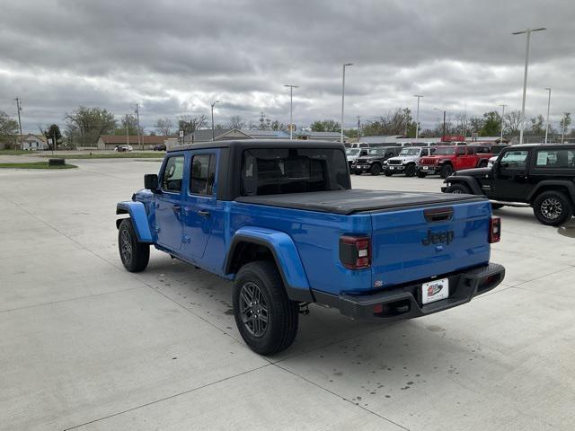 new 2024 Jeep Gladiator car, priced at $46,476