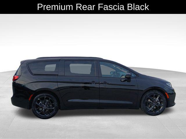 new 2026 Chrysler Pacifica car, priced at $44,135