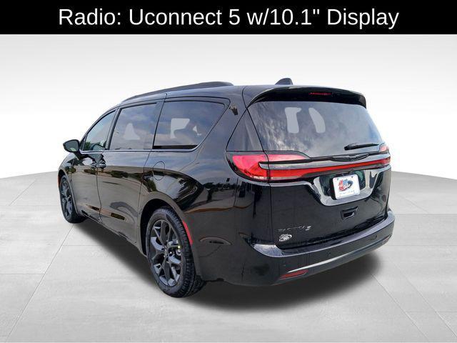 new 2026 Chrysler Pacifica car, priced at $44,135