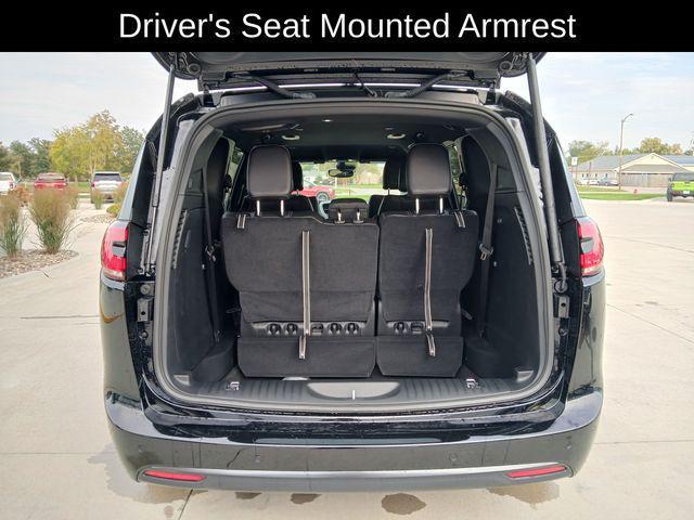 new 2026 Chrysler Pacifica car, priced at $44,135