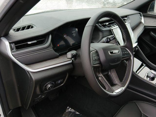 new 2025 Jeep Grand Cherokee car, priced at $44,236