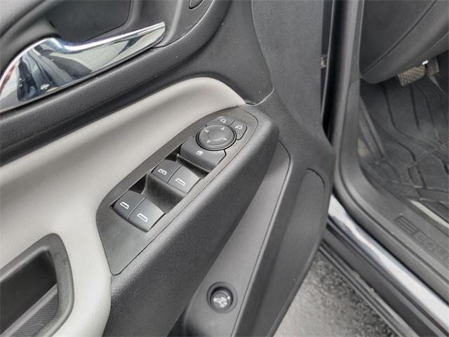 used 2022 Chevrolet Equinox car, priced at $22,970