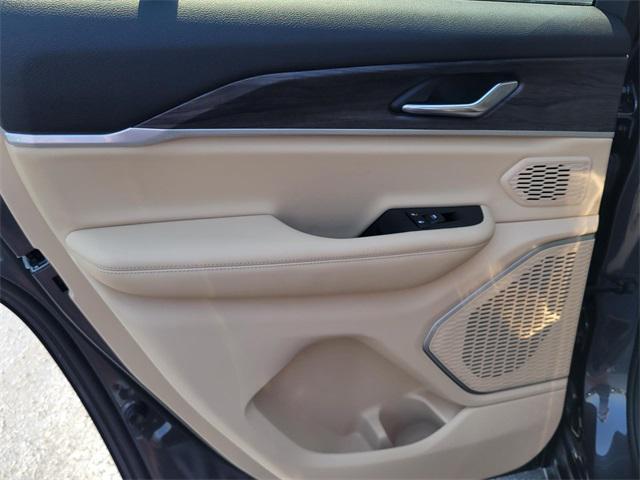 used 2022 Jeep Grand Cherokee car, priced at $30,487
