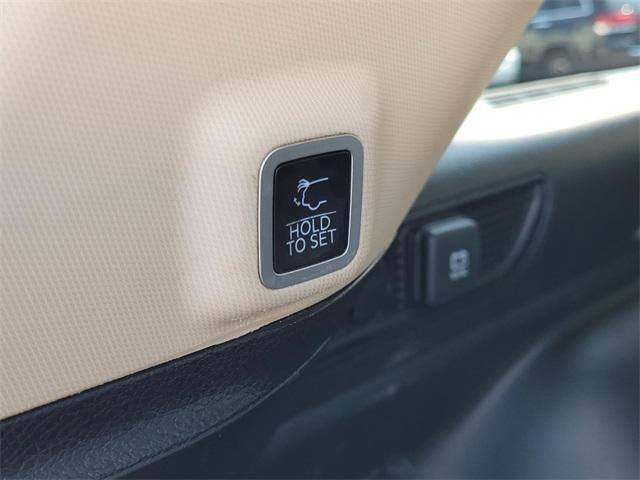 used 2022 Jeep Grand Cherokee car, priced at $30,487