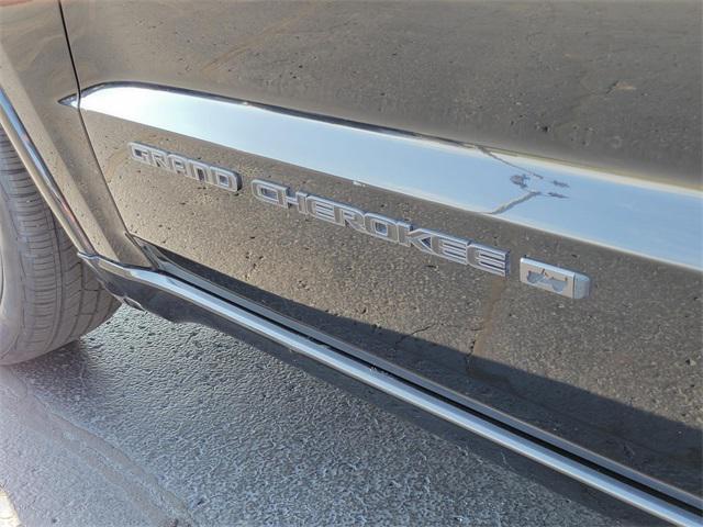 used 2021 Jeep Grand Cherokee car, priced at $23,344
