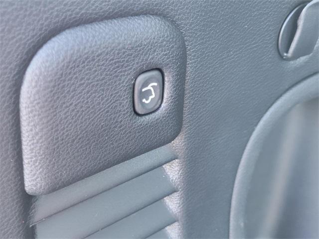 used 2021 Jeep Grand Cherokee car, priced at $23,344