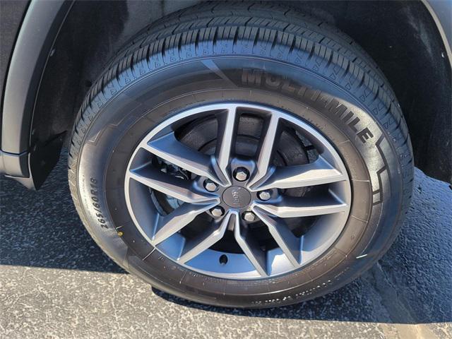 used 2022 Jeep Grand Cherokee car, priced at $29,480