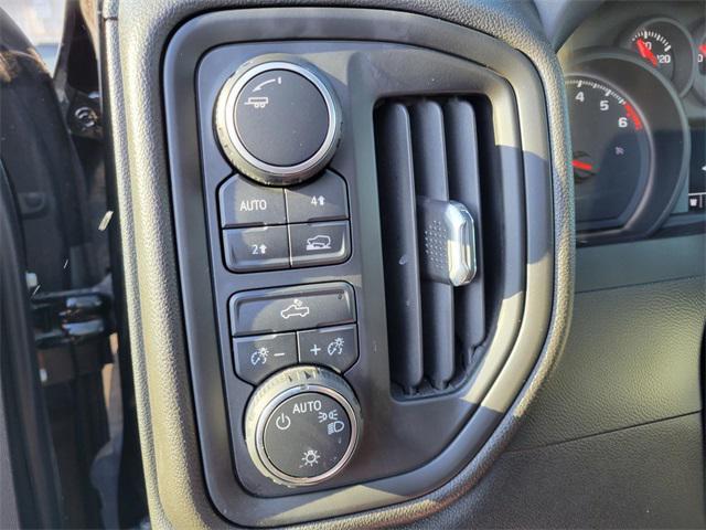 used 2022 Chevrolet Silverado 1500 car, priced at $34,301