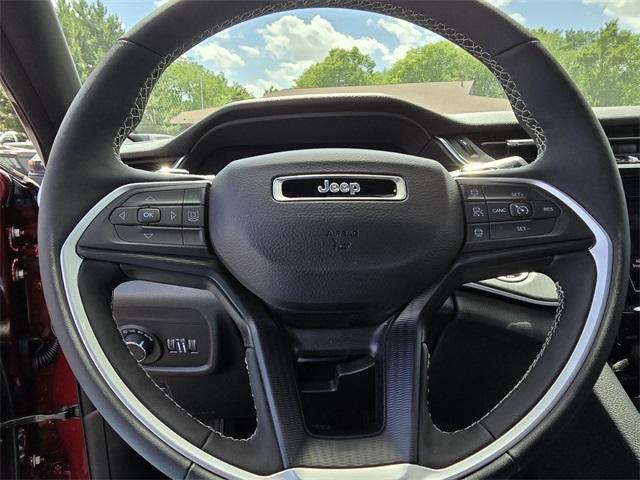 new 2024 Jeep Grand Cherokee car, priced at $45,659