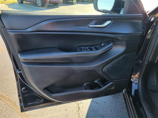 used 2023 Jeep Grand Cherokee car, priced at $29,309