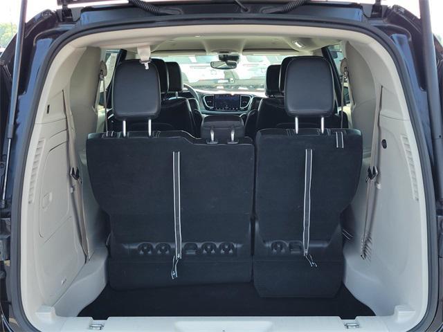 used 2024 Chrysler Pacifica Hybrid car, priced at $28,949