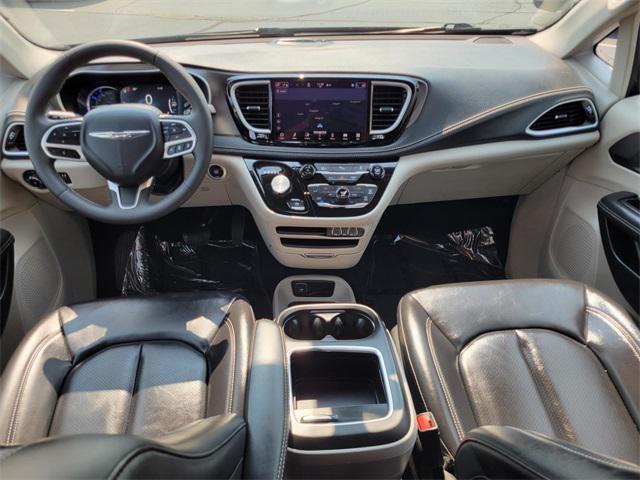 used 2024 Chrysler Pacifica Hybrid car, priced at $28,949