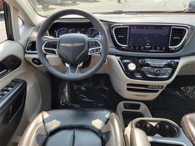 used 2024 Chrysler Pacifica Hybrid car, priced at $28,949