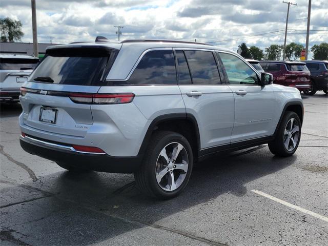 used 2024 Jeep Grand Cherokee car, priced at $35,827