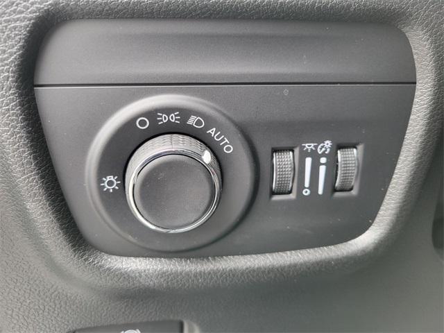 used 2024 Jeep Grand Cherokee L car, priced at $38,986