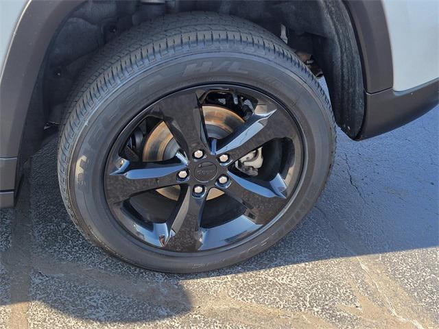 used 2023 Jeep Grand Cherokee car, priced at $27,926