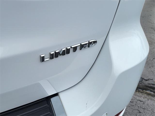 used 2022 Jeep Grand Cherokee car, priced at $25,931