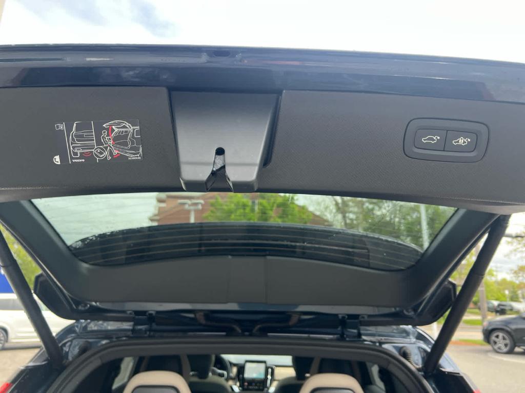 new 2025 Volvo XC90 car, priced at $65,555