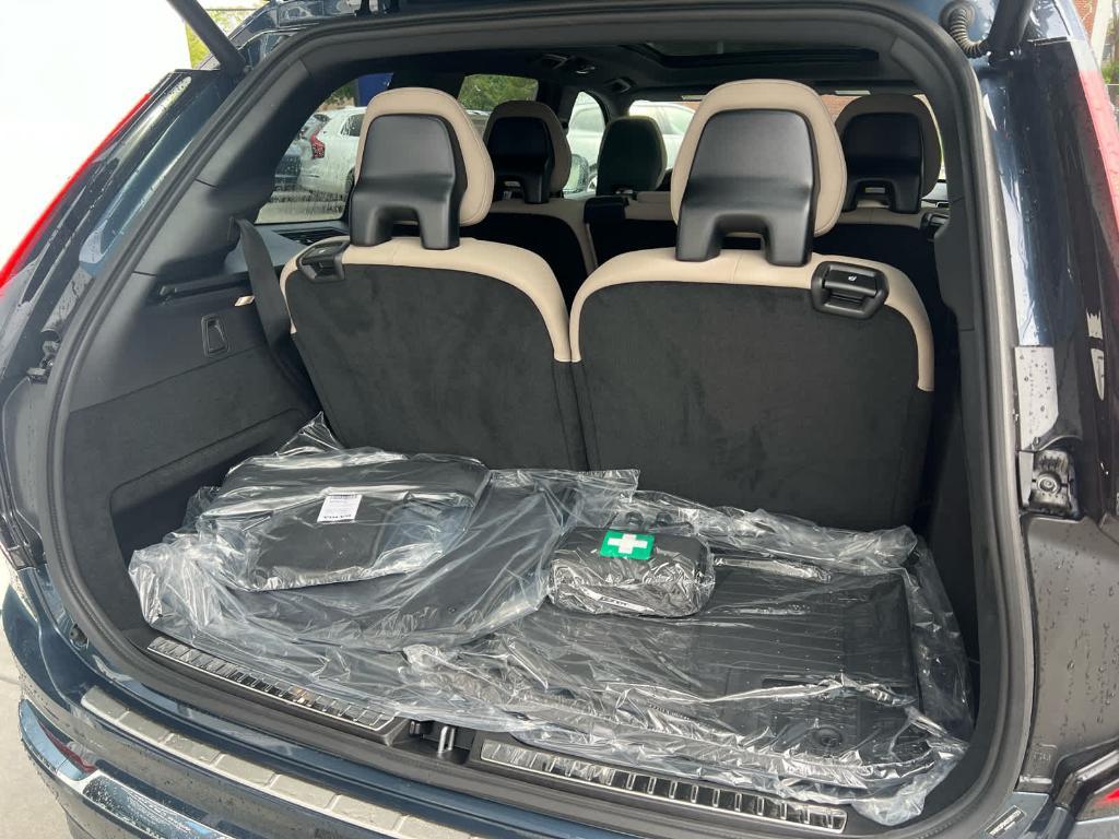 new 2025 Volvo XC90 car, priced at $65,555