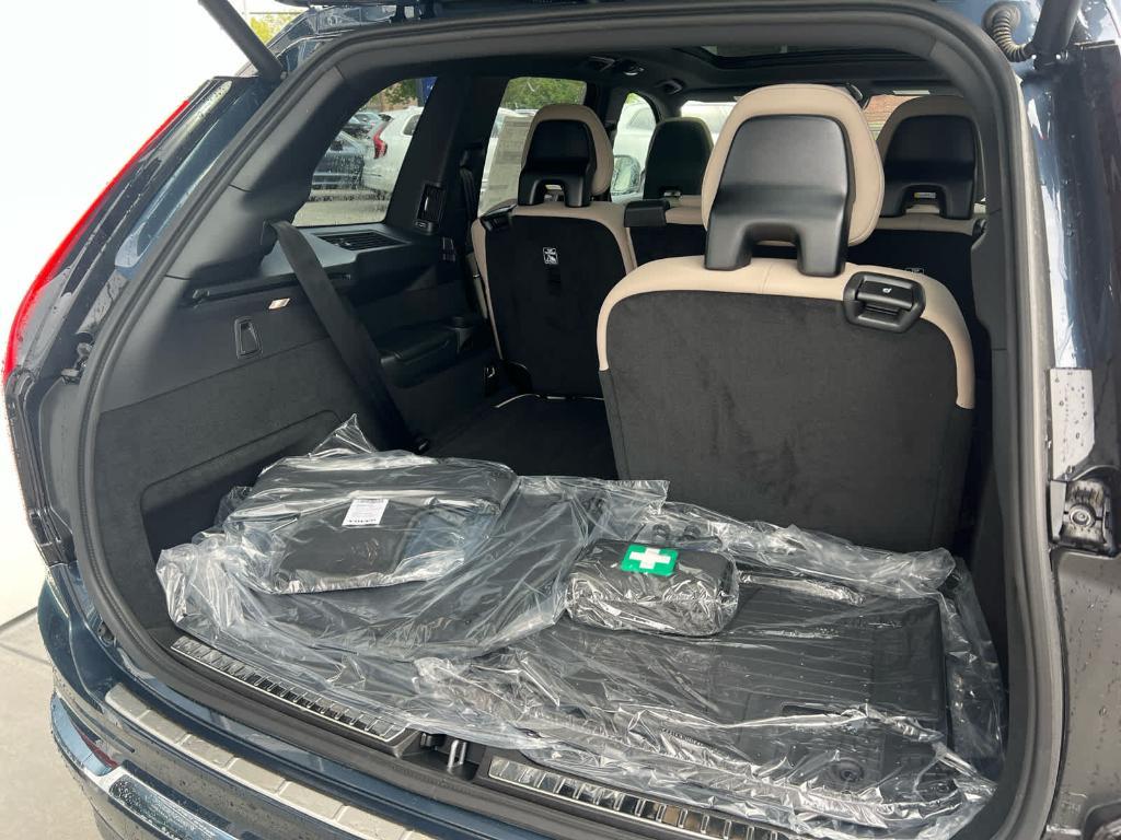 new 2025 Volvo XC90 car, priced at $65,555