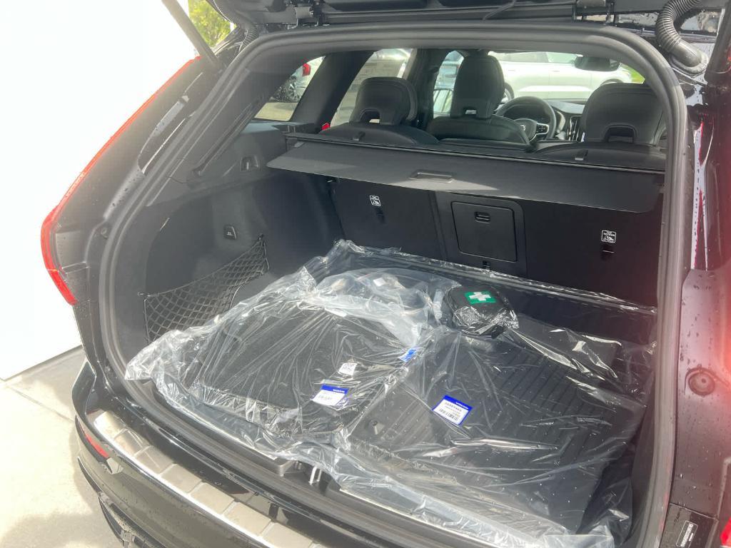 new 2025 Volvo XC60 Plug-In Hybrid car, priced at $77,550