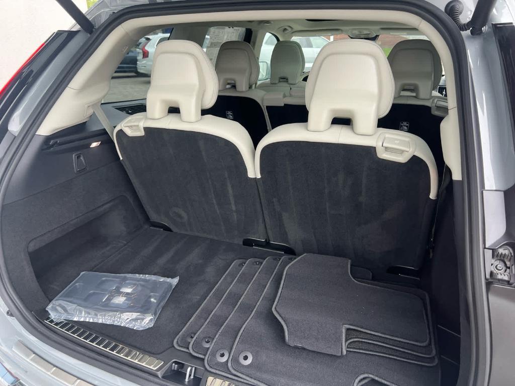 new 2025 Volvo XC90 Plug-In Hybrid car, priced at $81,685