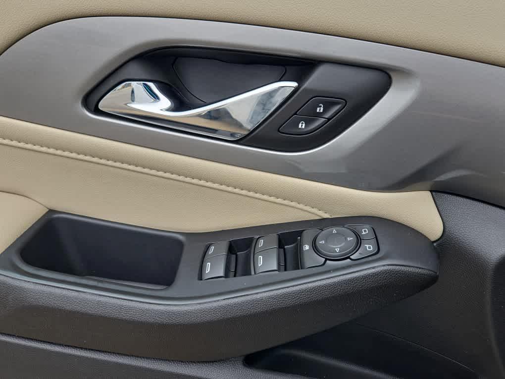 used 2022 Chevrolet Traverse car, priced at $24,996