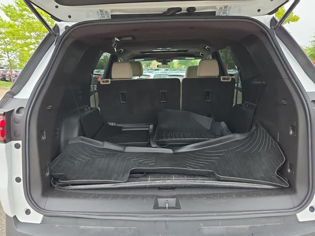 used 2022 Chevrolet Traverse car, priced at $24,996