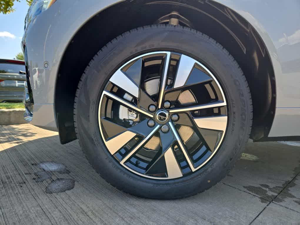 new 2026 Volvo XC60 car, priced at $58,360