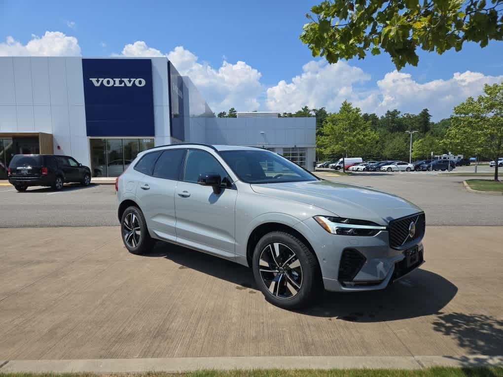 new 2026 Volvo XC60 car, priced at $58,360