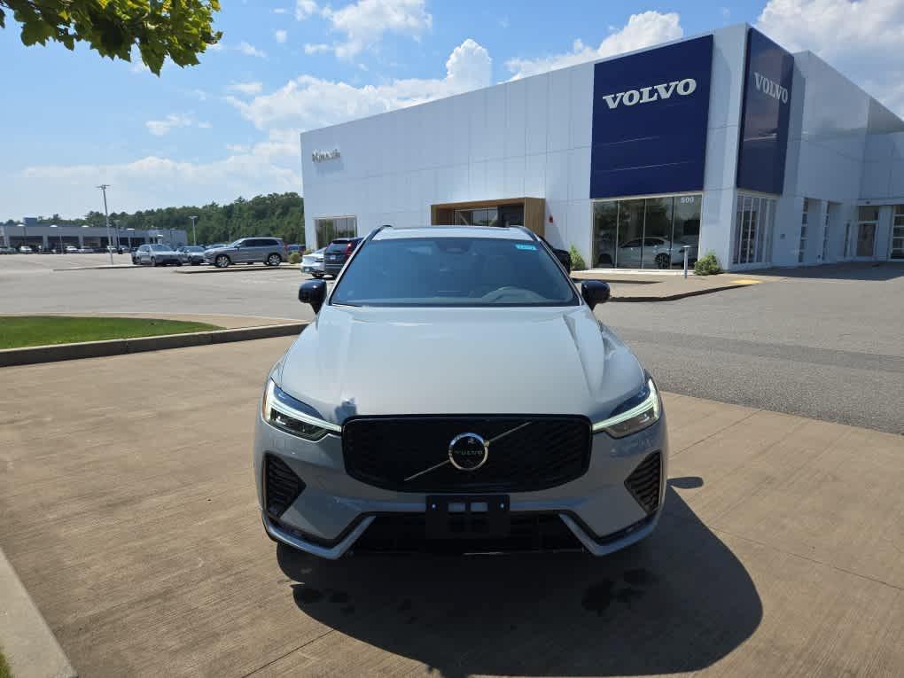 new 2026 Volvo XC60 car, priced at $58,360