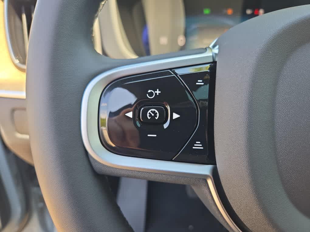 new 2026 Volvo XC60 car, priced at $58,360