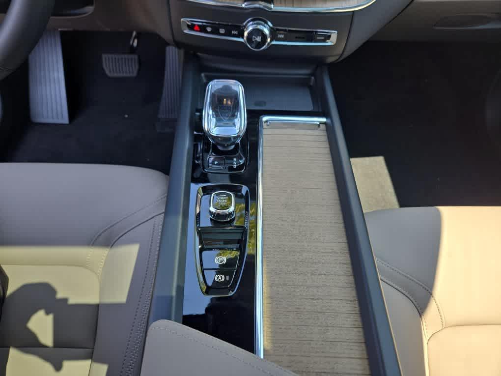 new 2026 Volvo XC60 car, priced at $58,360