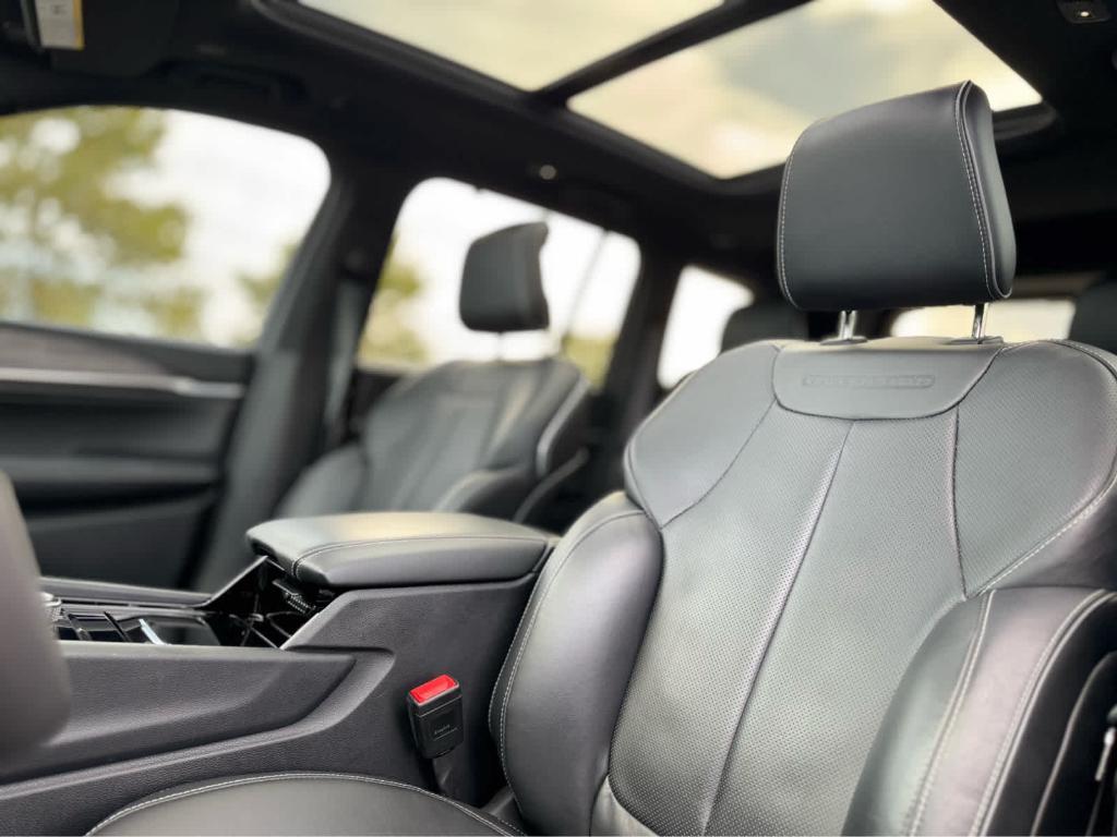 used 2023 Jeep Grand Cherokee 4xe car, priced at $39,900