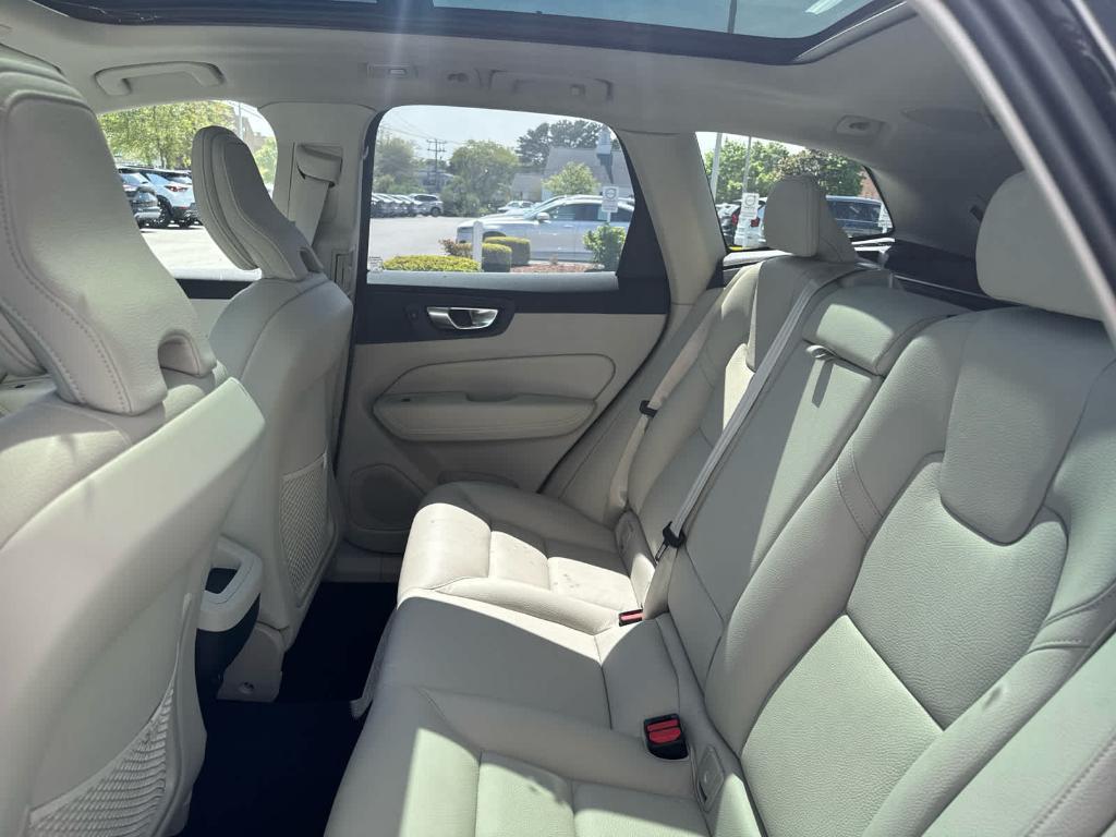 new 2025 Volvo XC60 car, priced at $56,900