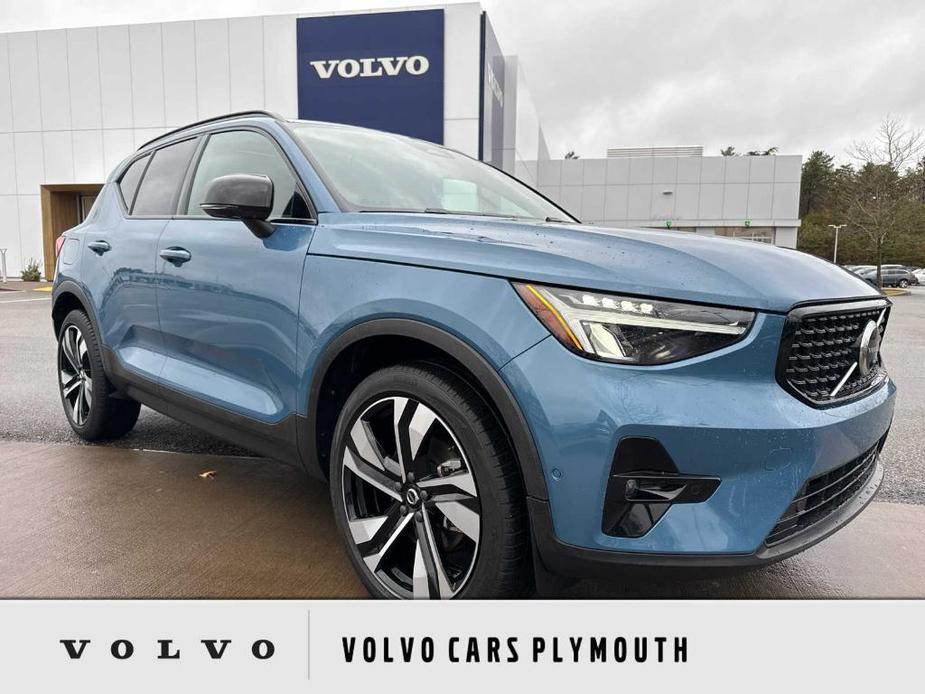 used 2023 Volvo XC40 car, priced at $33,600