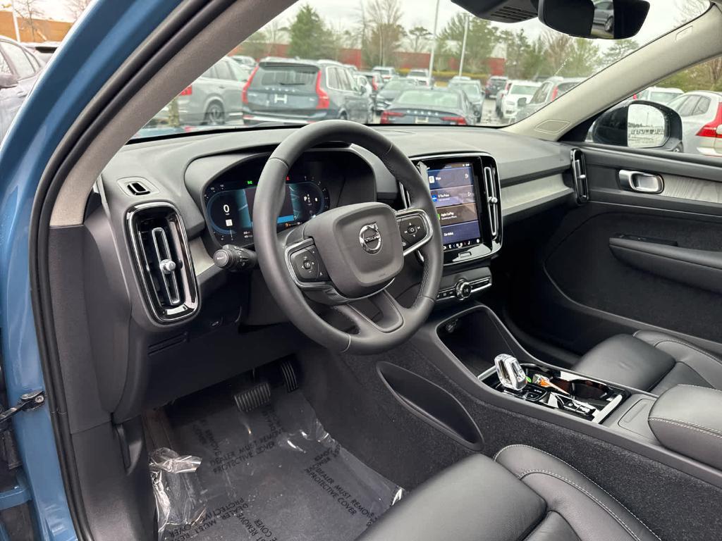 used 2023 Volvo XC40 car, priced at $33,600