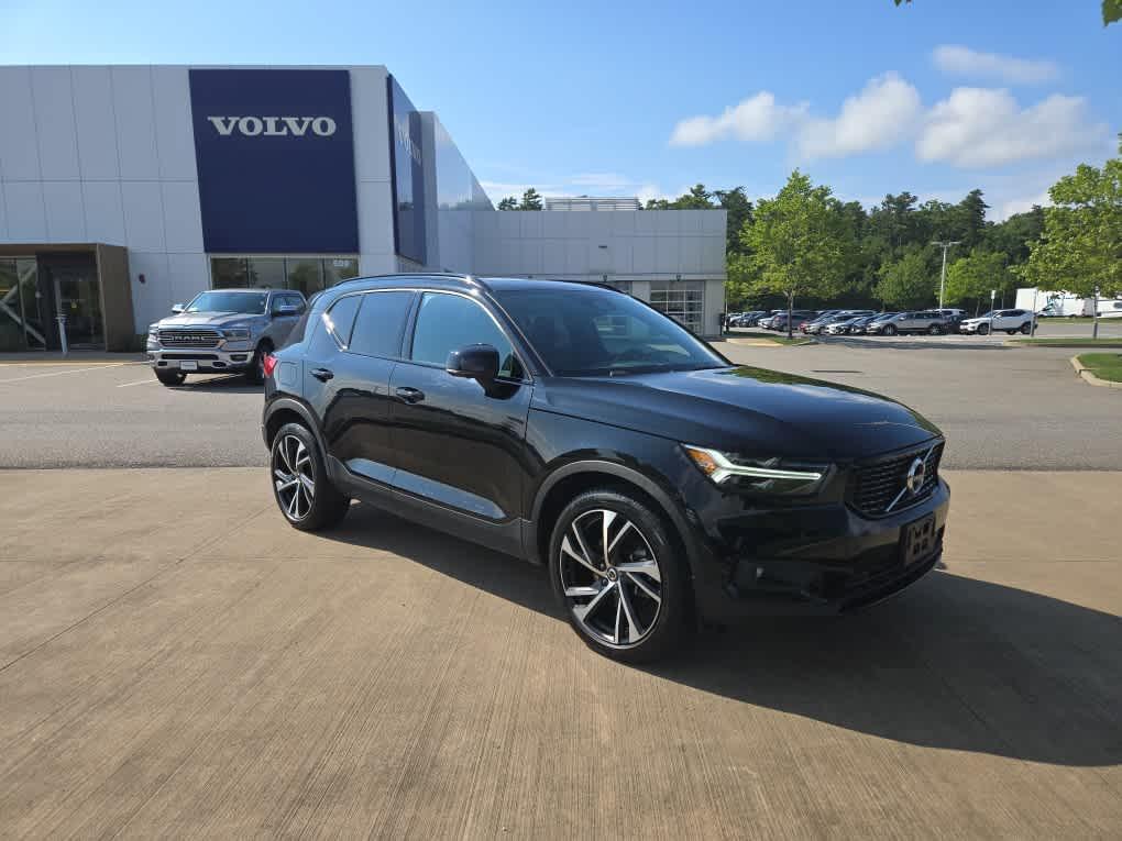 used 2022 Volvo XC40 car, priced at $30,900